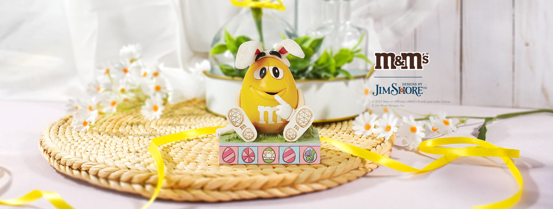 エムアンドエムズイースターグリーン　ウィズ　バスケット　ジムショアースタチュー Jim Shore M&M's Collection – Colorful Candy Character Figurines