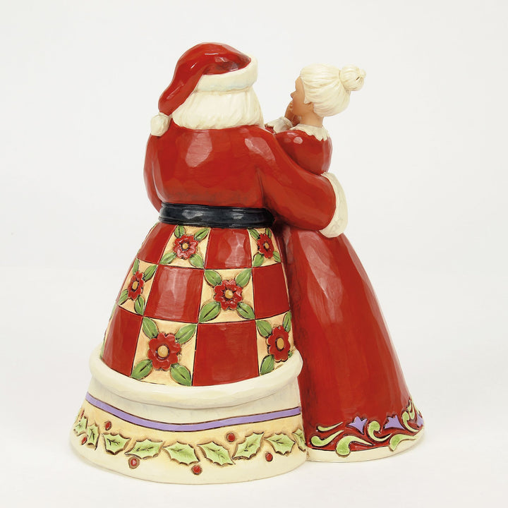 Santa and Mrs Claus Fig