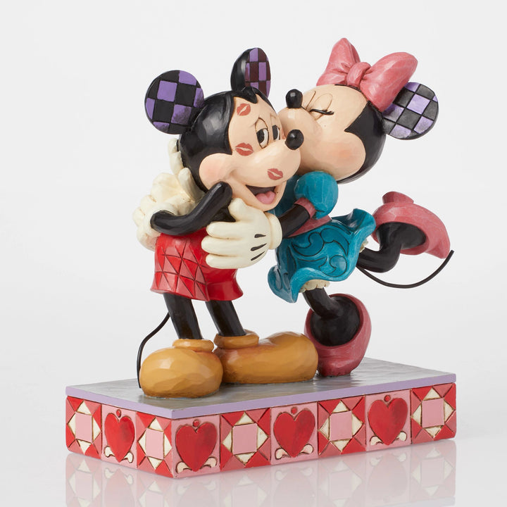 Mickey and Minnie Love Kisses