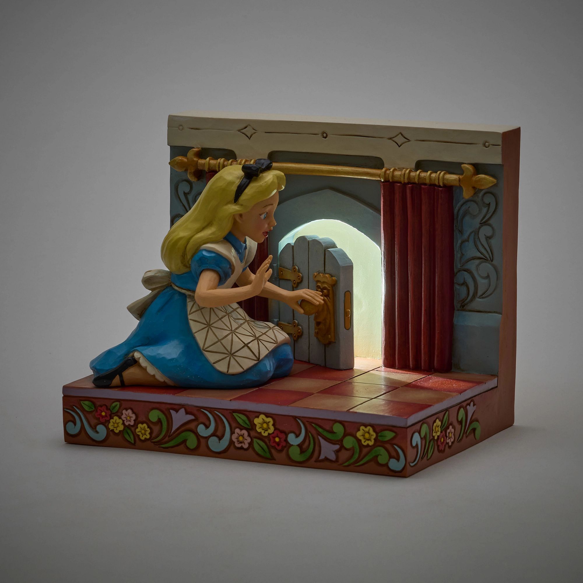 Alice in Wonderland LED Door – Jim Shore