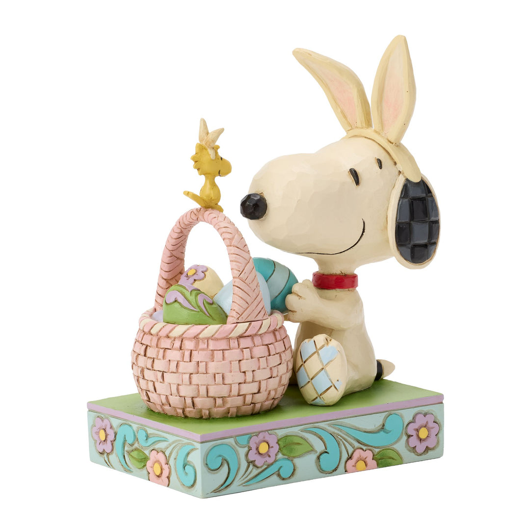 Snoopy w Basket of Easter Egg