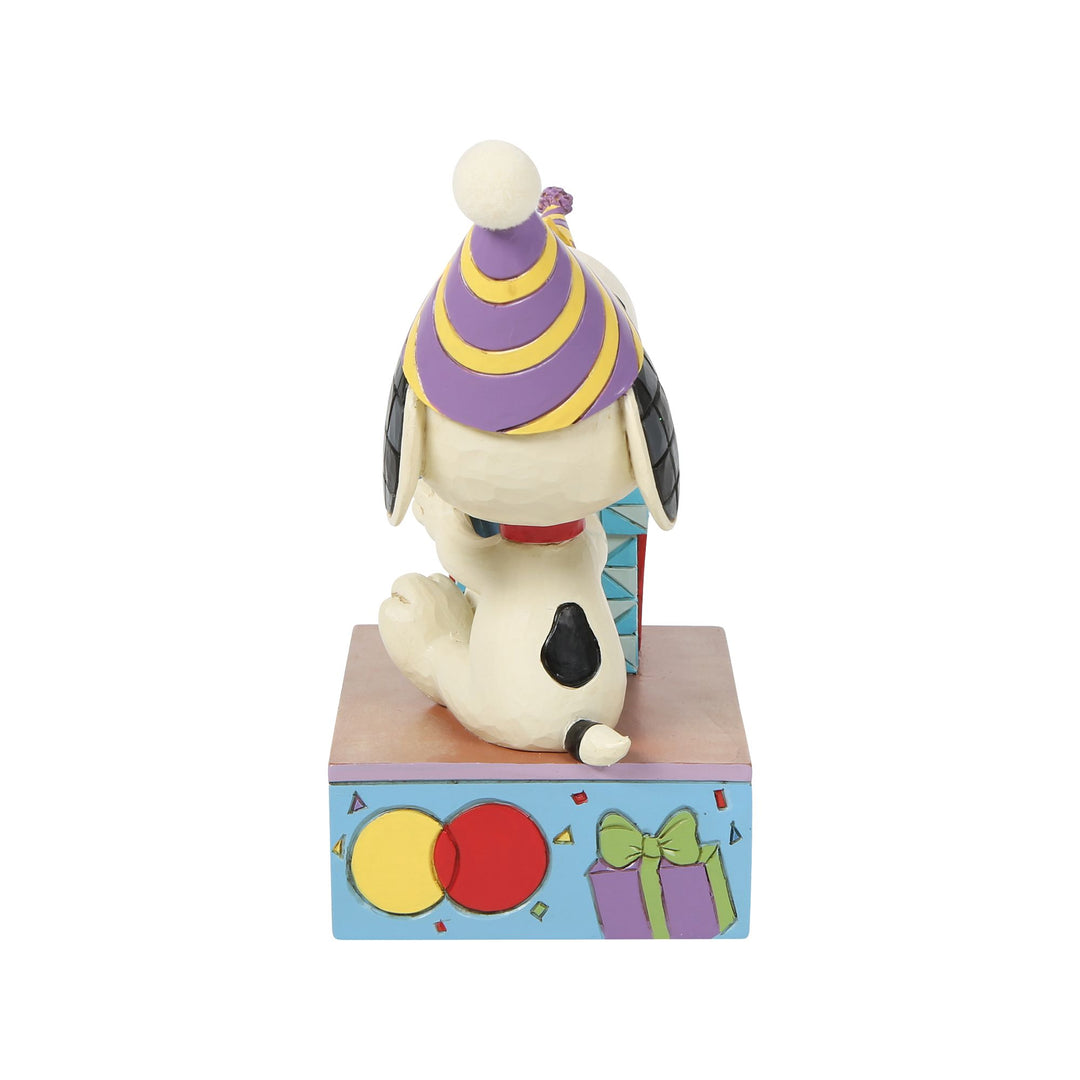 Birthday Snoopy Figurine