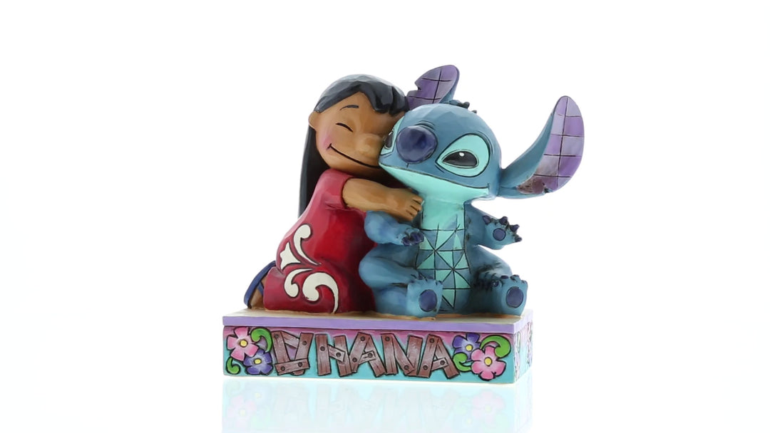 Lilo Hugging Stitch